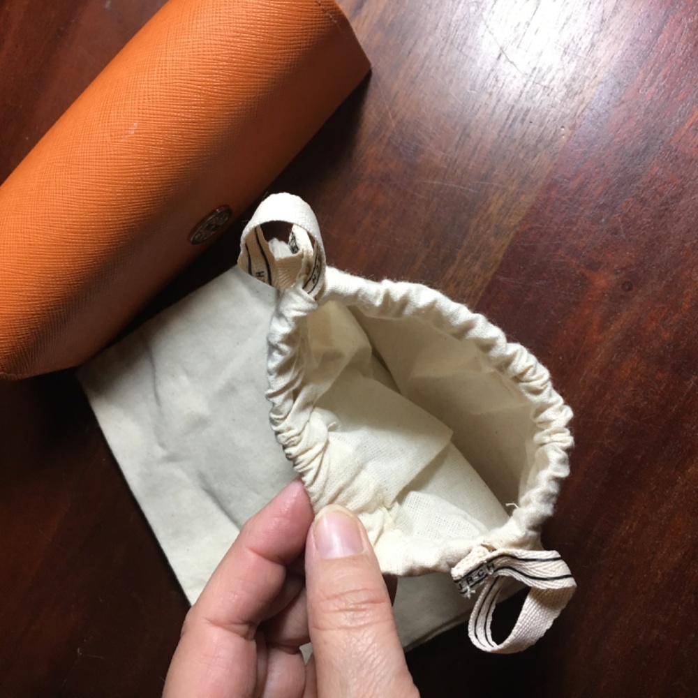 Tory Burch Sunglasses Case With Pull String Dust … - image 3